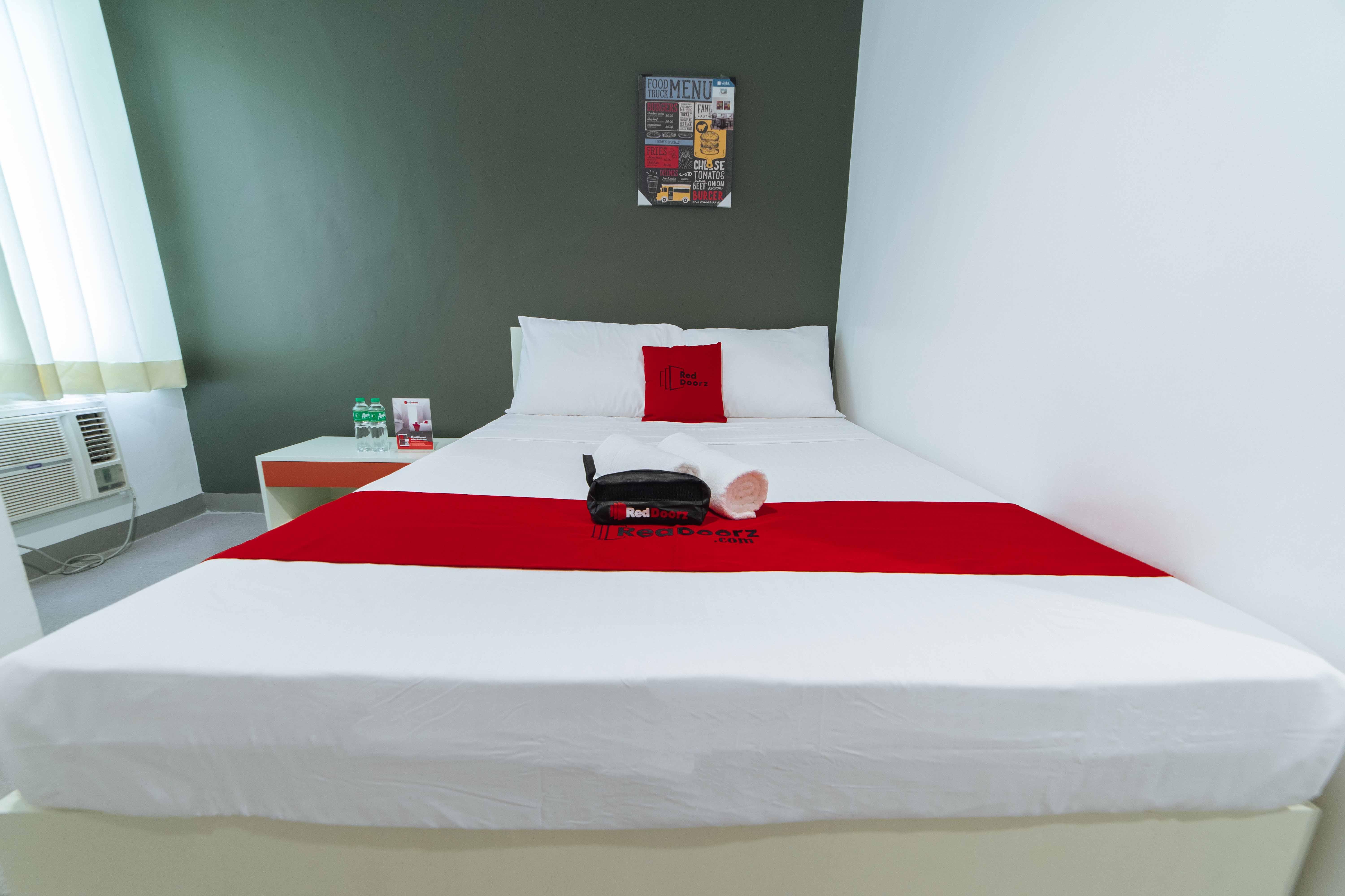 Reddoorz Plus @ Roxas Street Davao City Εξωτερικό φωτογραφία