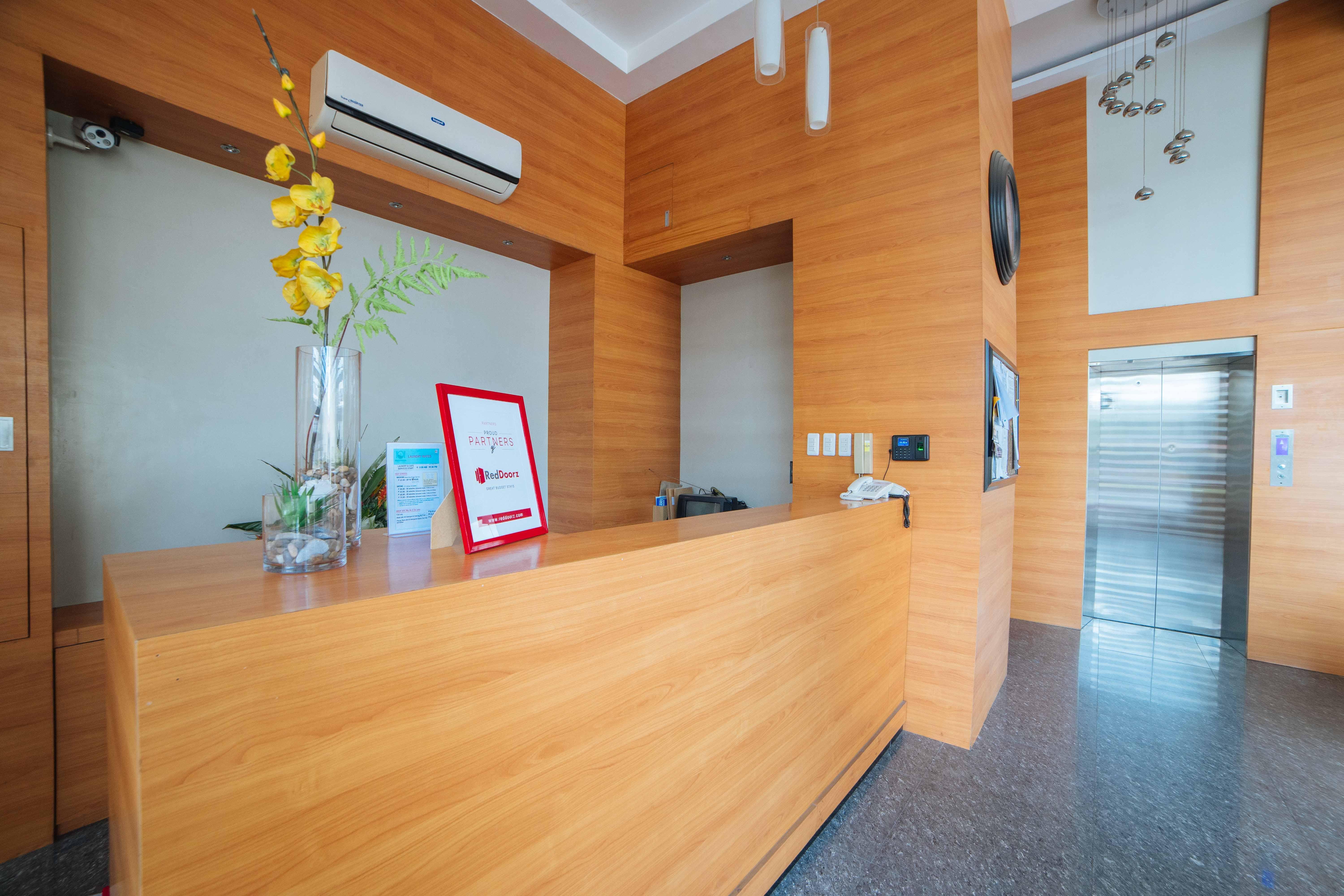 Reddoorz Plus @ Roxas Street Davao City Εξωτερικό φωτογραφία