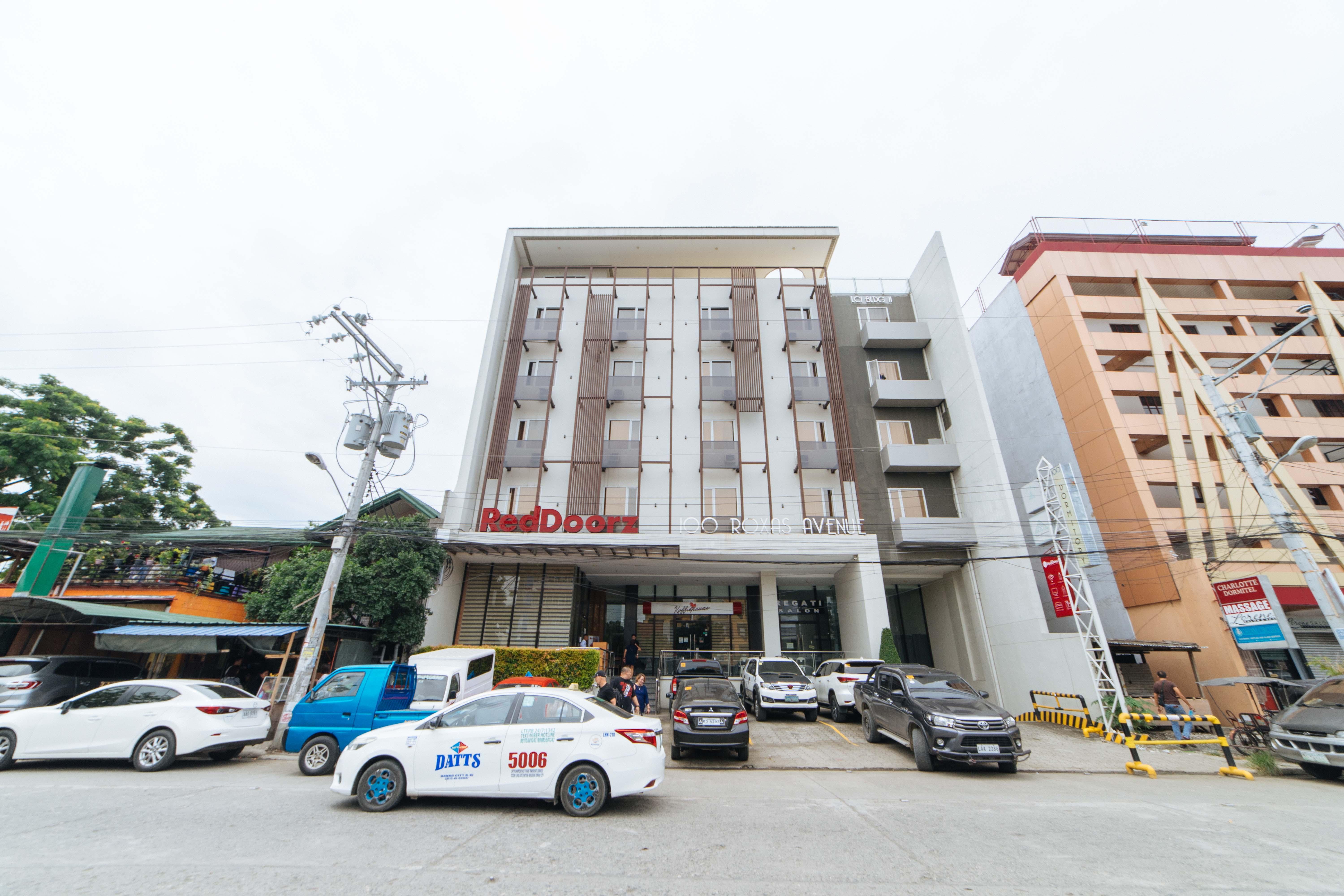 Reddoorz Plus @ Roxas Street Davao City Εξωτερικό φωτογραφία